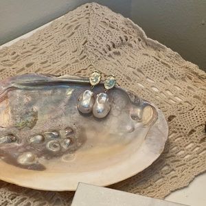 Lost in echo baroque pearl earring